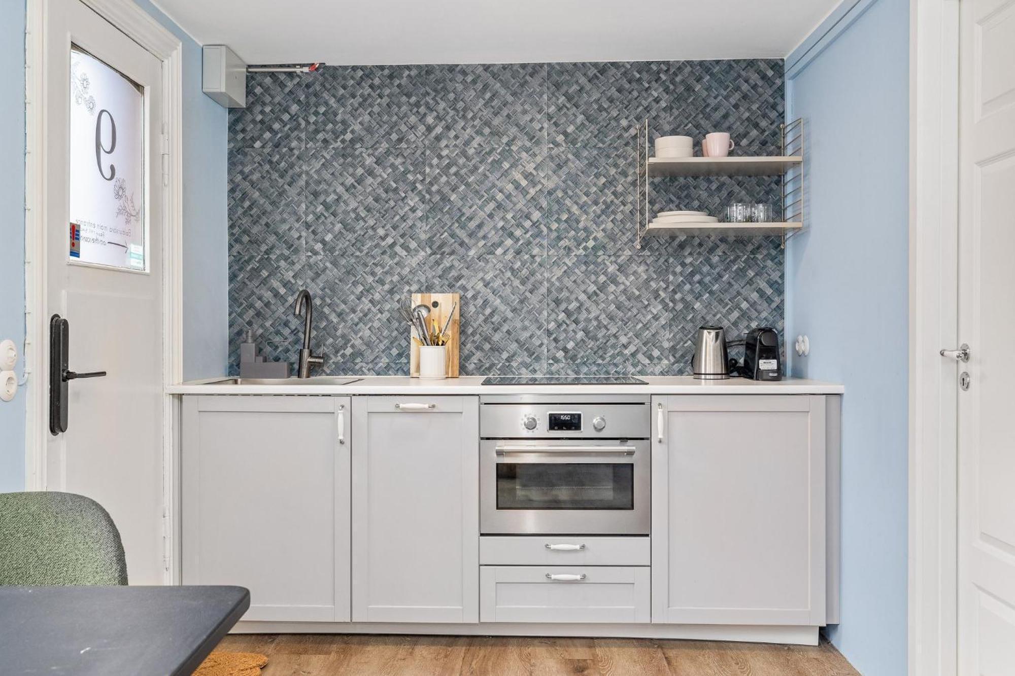 Downtown Reykjavik Studio Apartment ภายนอก รูปภาพ